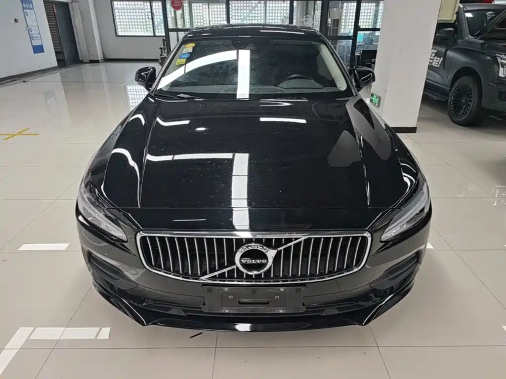 Volvo S90 — миниатюра 3
