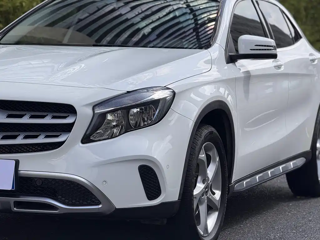 Mercedes-Benz GLA — миниатюра 7