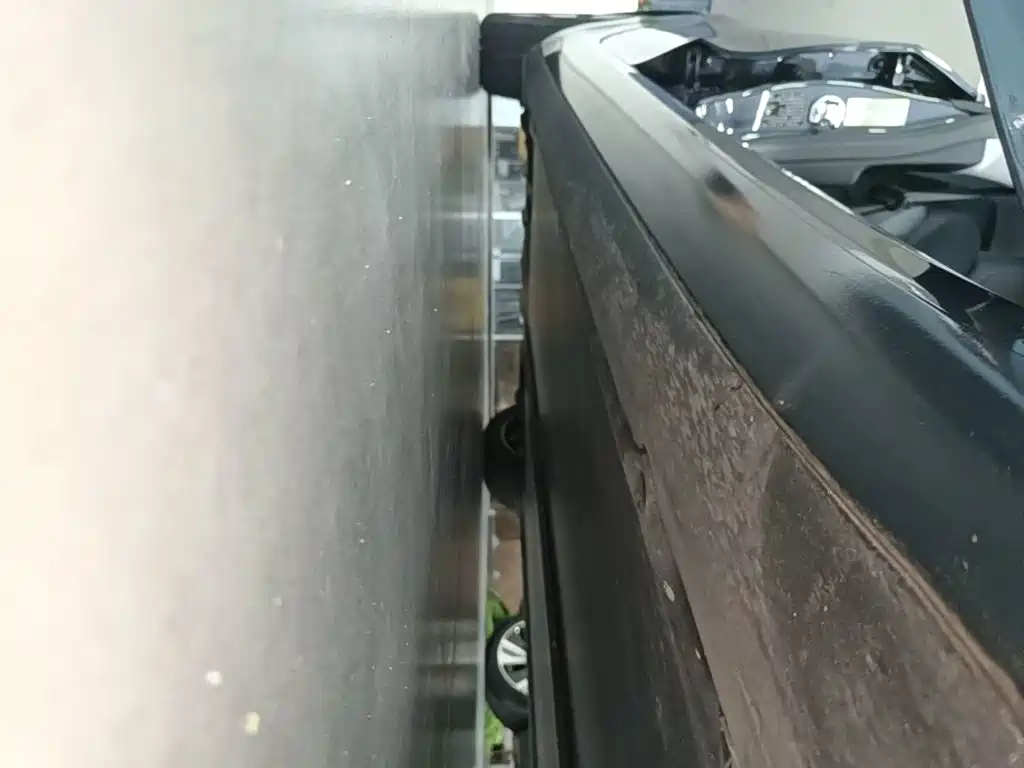 Tesla Model 3 — миниатюра 21