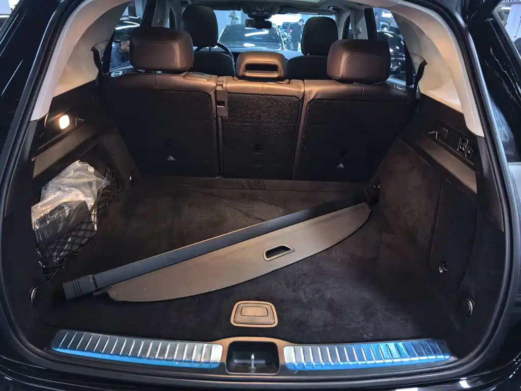 Mercedes-Benz GLE (Import) — миниатюра 12