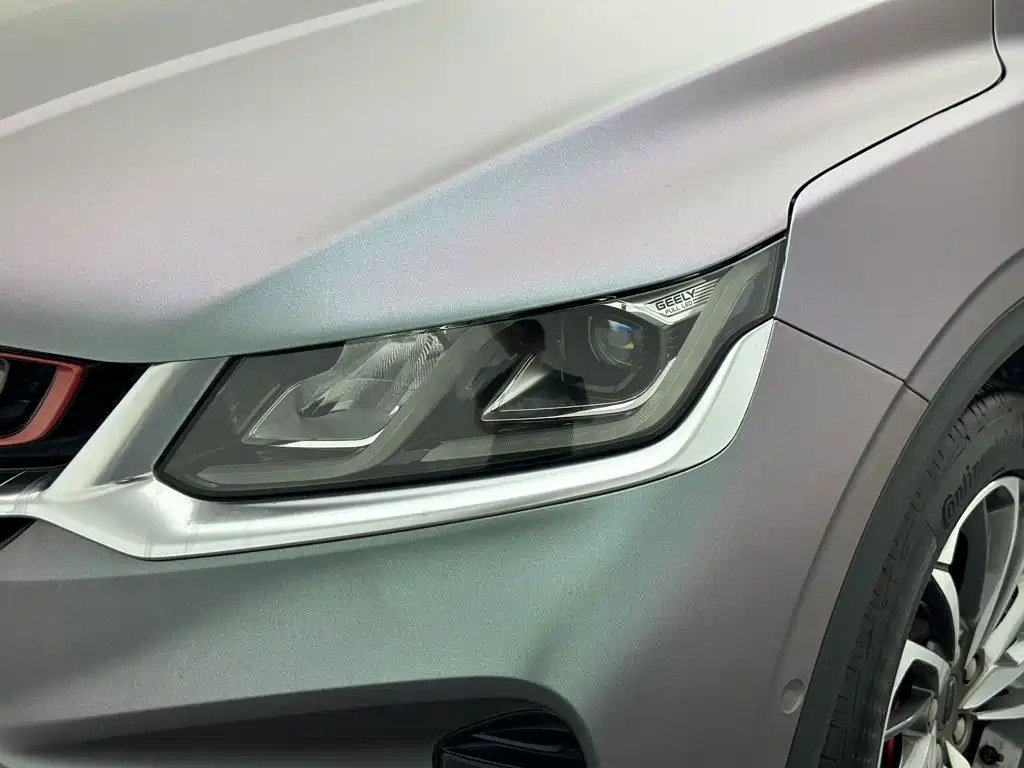 Geely Binyue — миниатюра 10
