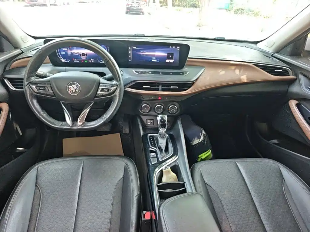Buick Verano — миниатюра 10