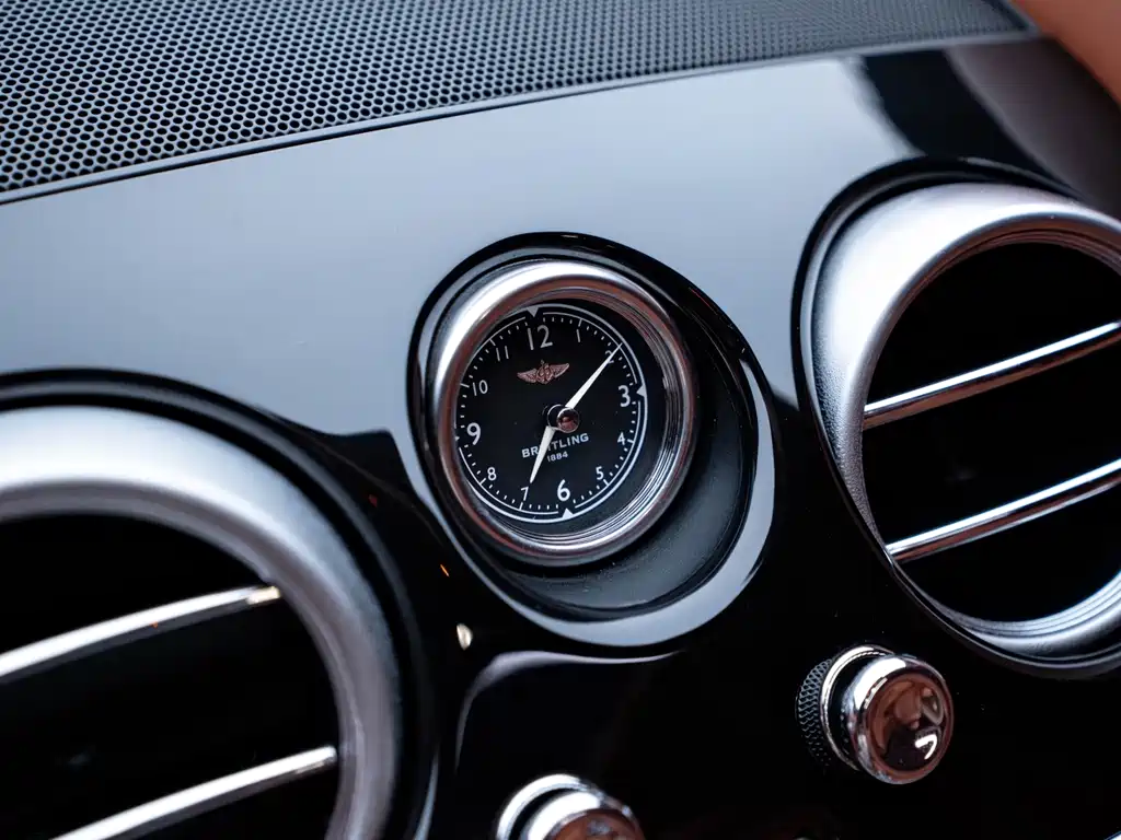 Bentley Flying Spur — миниатюра 17