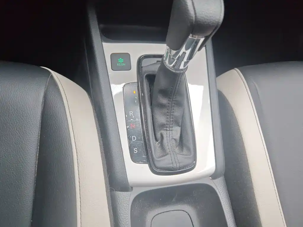 Honda Fit — миниатюра 11