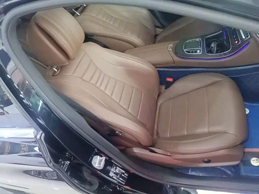 Mercedes-Benz E-Class — миниатюра 25