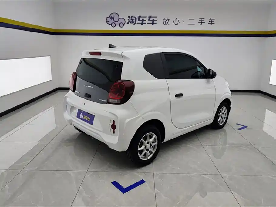 Roewe Clever 2022 311km