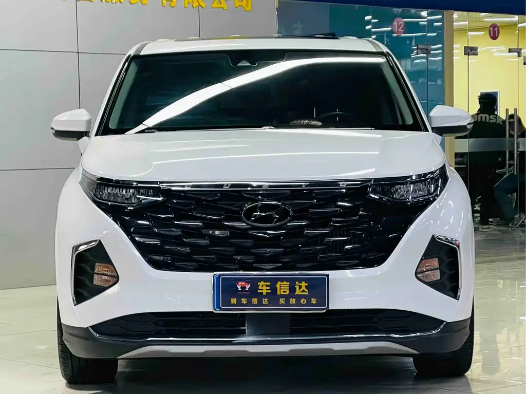 HYUNDAI KUSTU