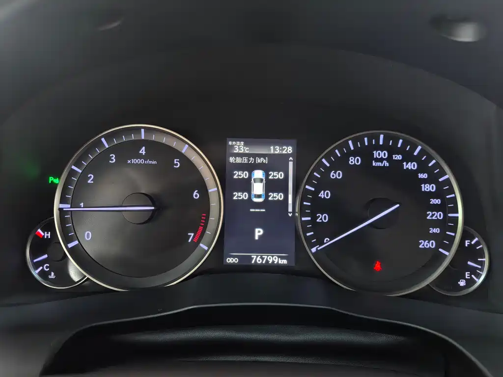 Lexus ES — миниатюра 19