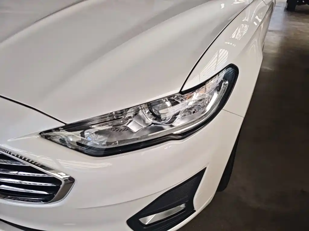 Ford Mondeo — миниатюра 24