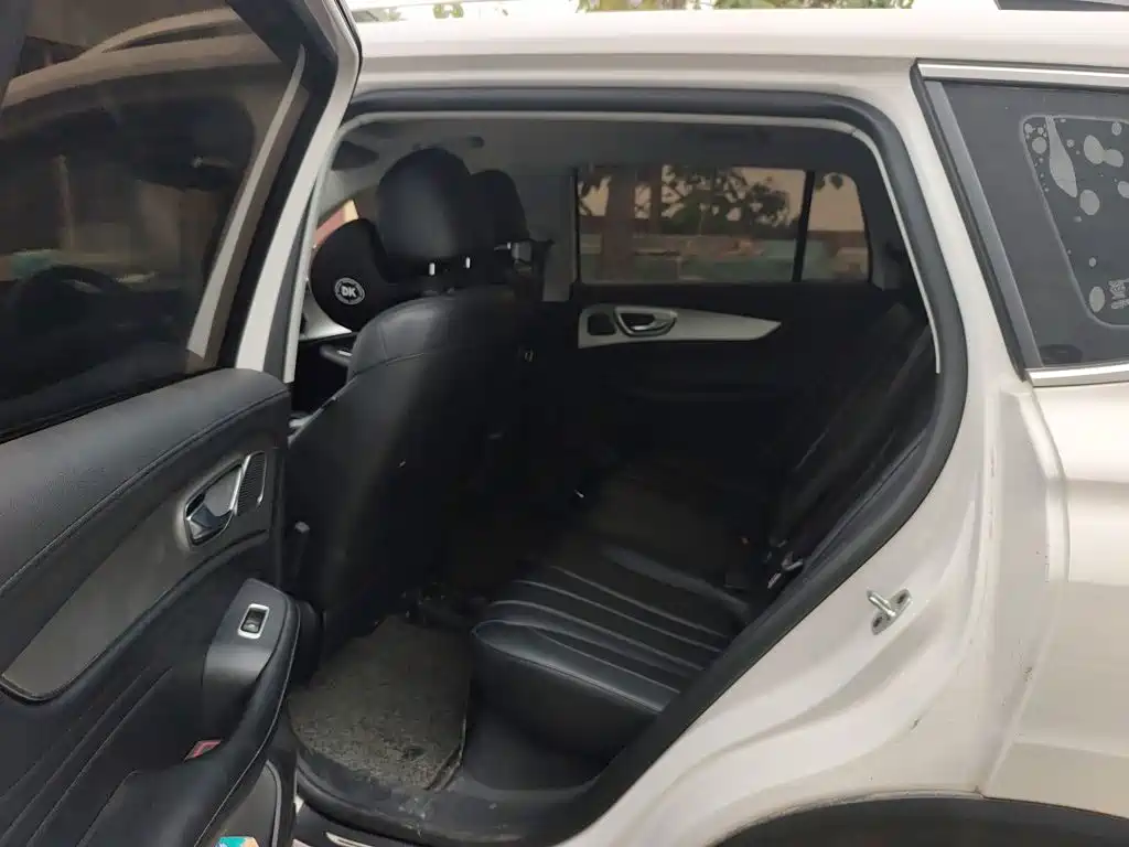 Roewe RX5 MAX — миниатюра 13