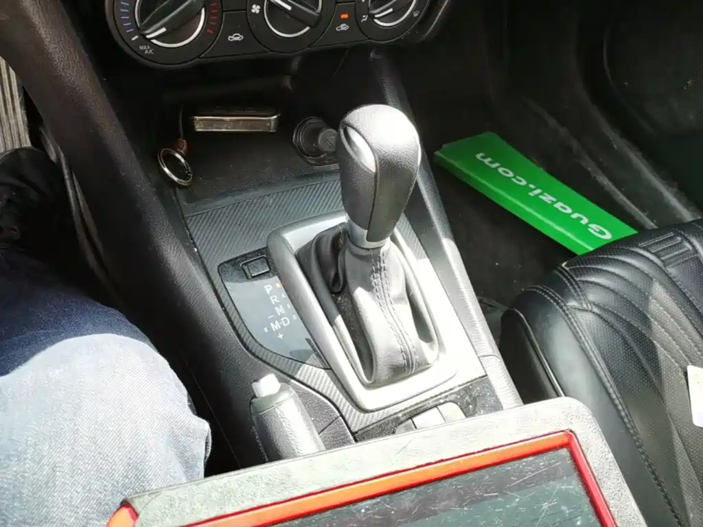Mazda 3 Axela — миниатюра 14