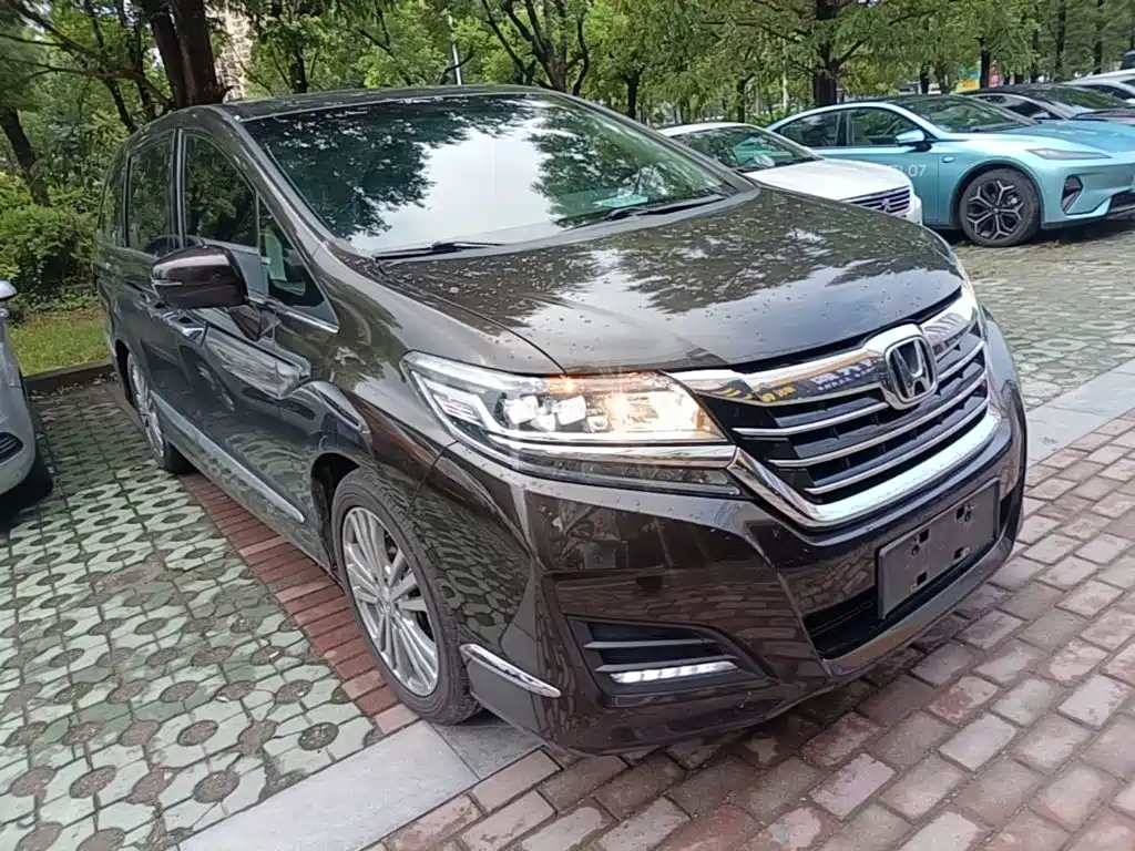 Honda Elysion — миниатюра 4