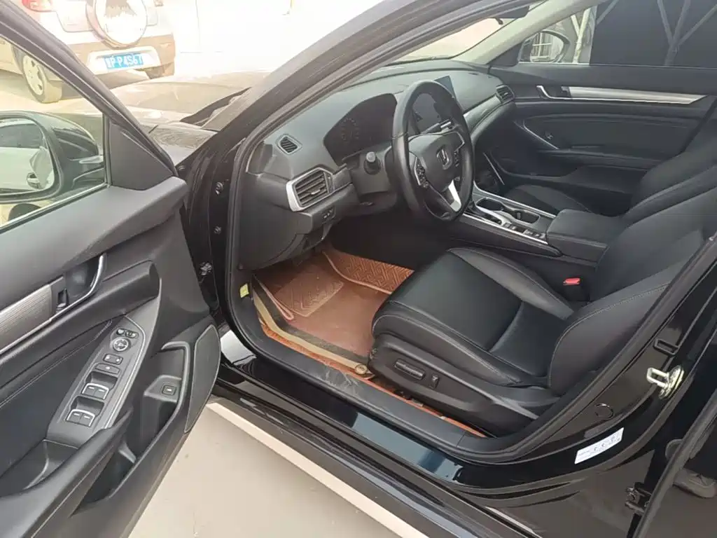 Honda Accord — миниатюра 16