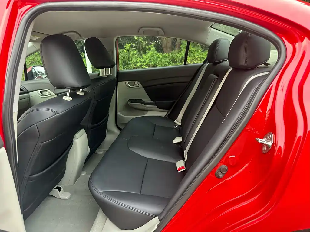 Honda Civic — миниатюра 7