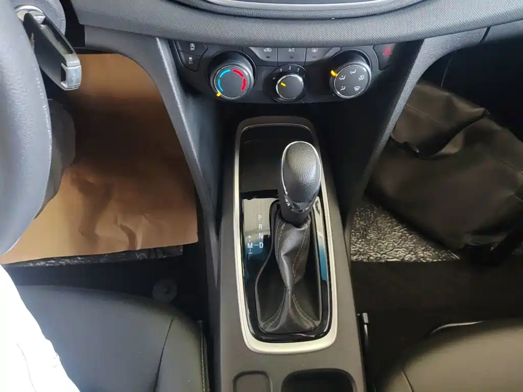 Chevrolet Cavalier — миниатюра 14