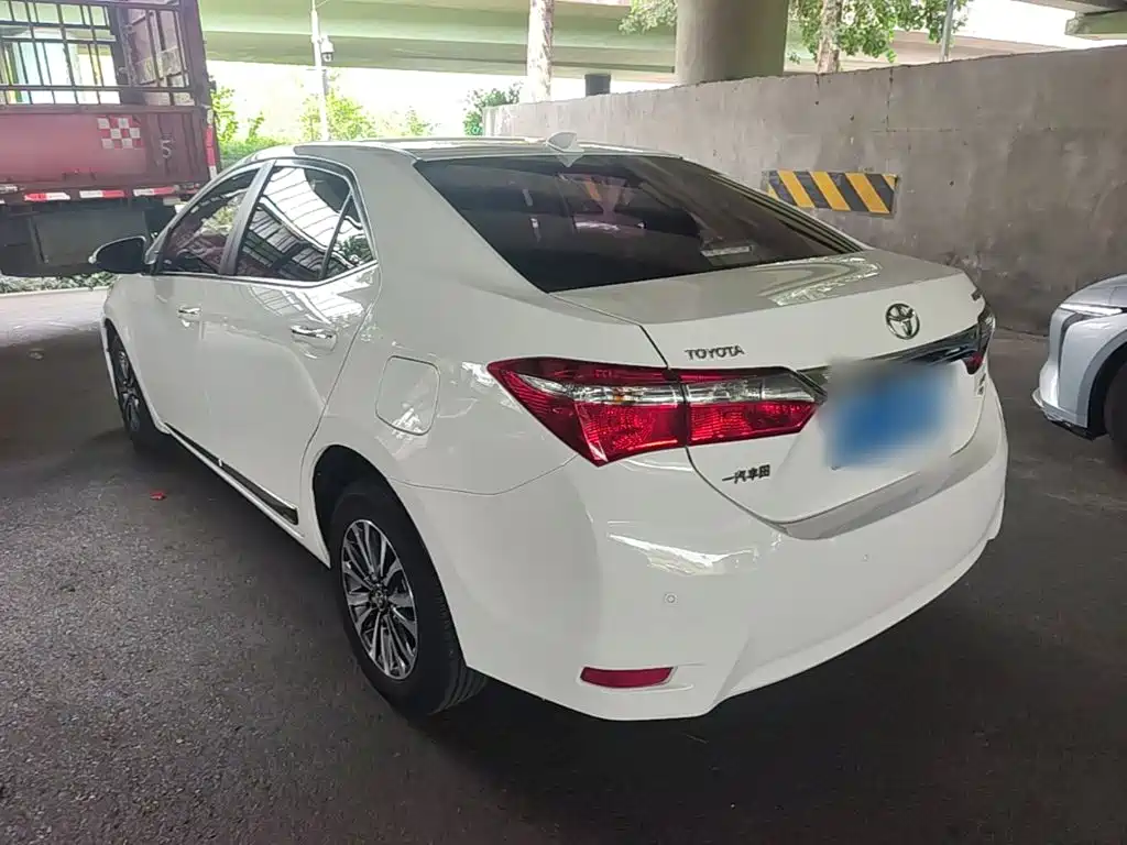 Toyota Corolla — миниатюра 5