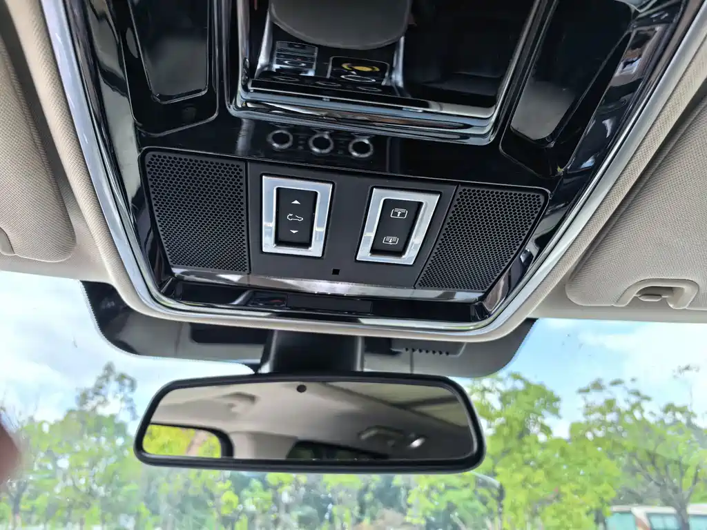 Land Rover Sport — миниатюра 22