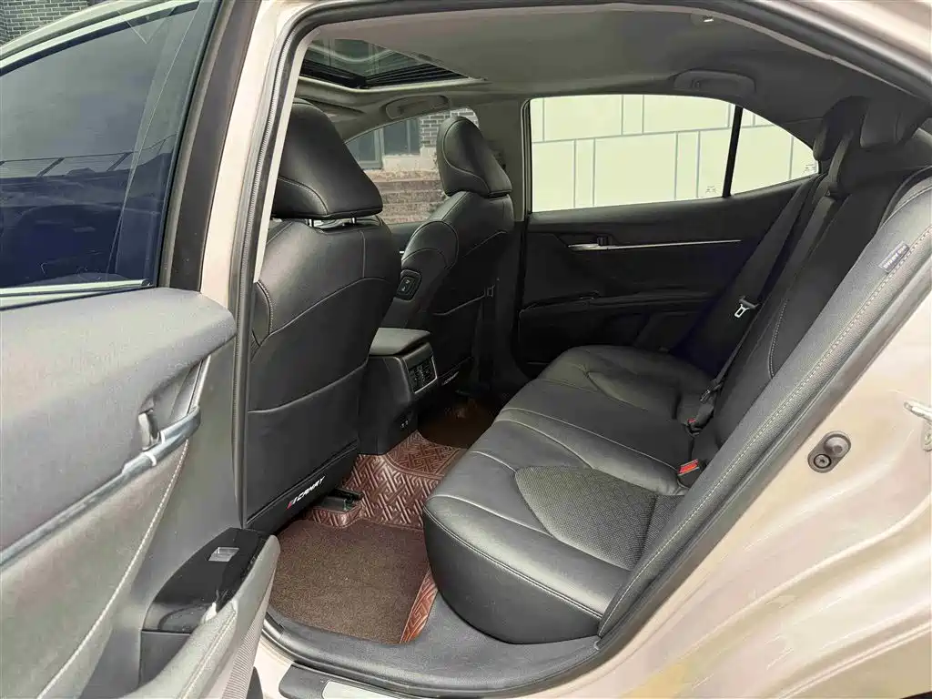 Toyota Camry 2021 2.5S