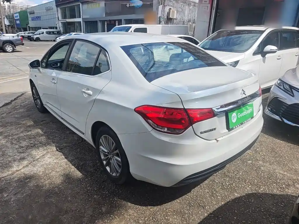 Citroen C4L — миниатюра 5
