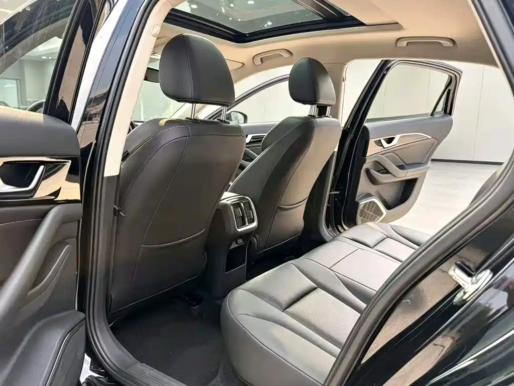 Bestune B70 — миниатюра 6