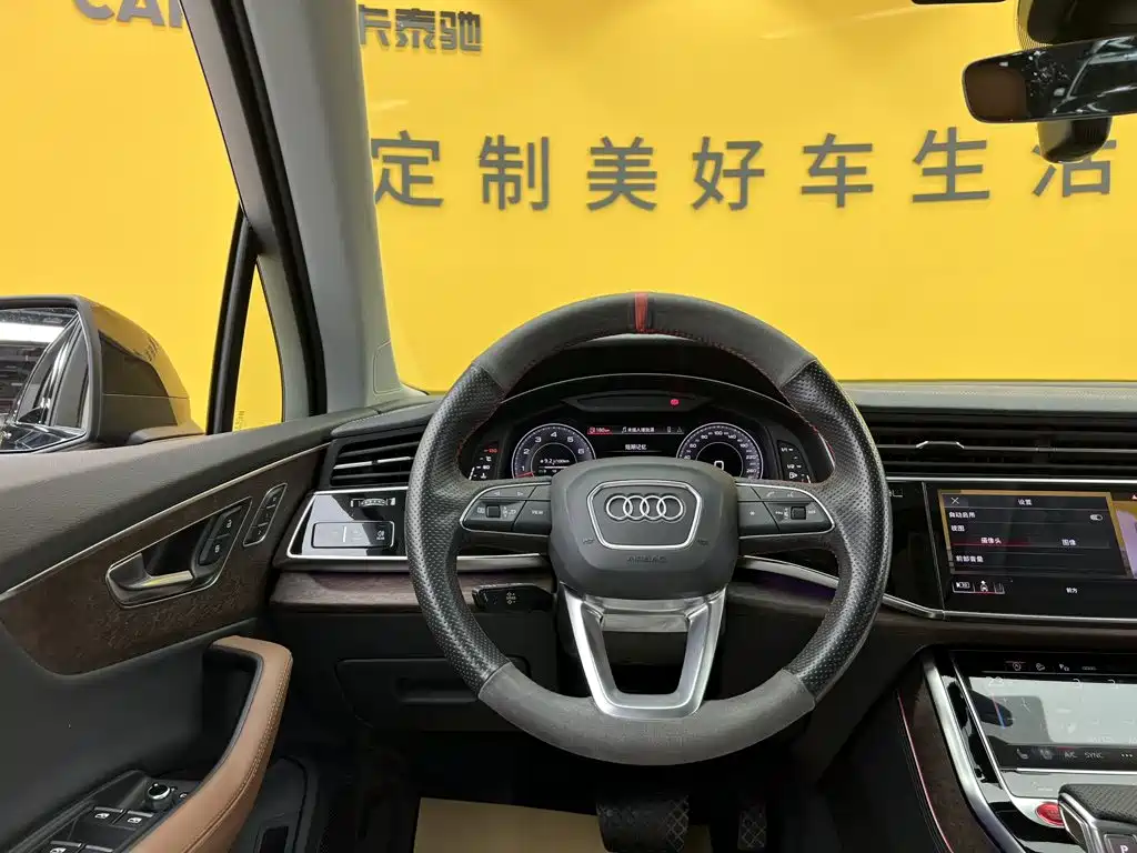 Audi Q7 — миниатюра 14