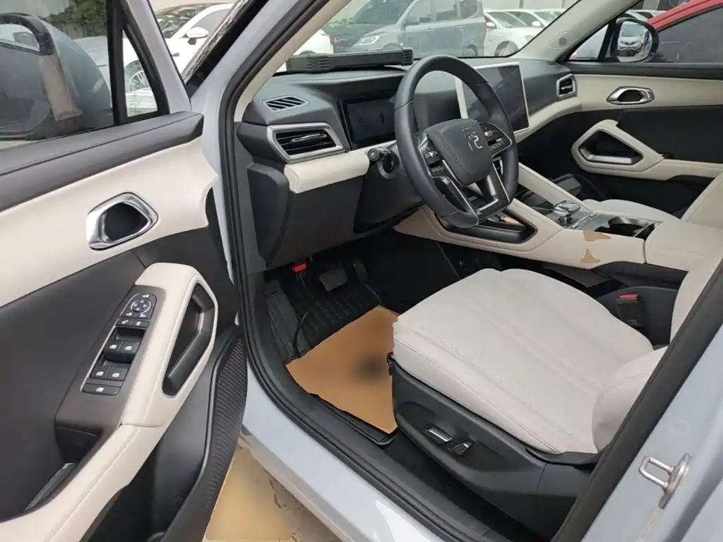 BYD Yuan UP — миниатюра 16