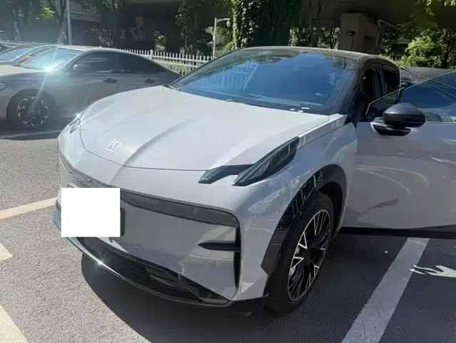 2023 Zeekr X