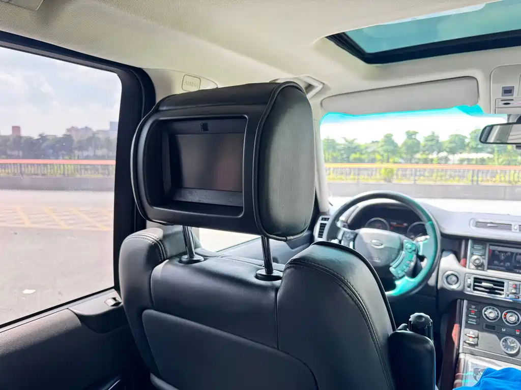 Land Rover Range Rover — миниатюра 21