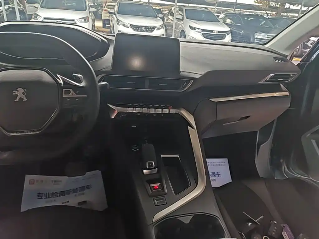 Peugeot 5008 — миниатюра 13