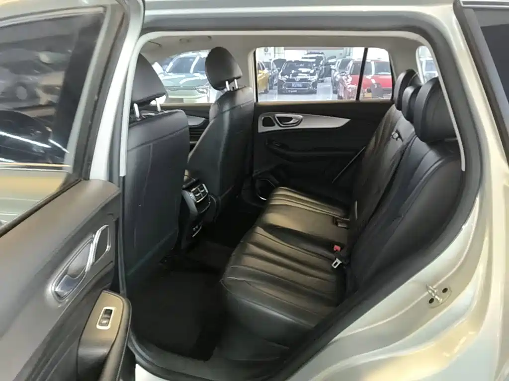 Roewe RX5 MAX — миниатюра 17