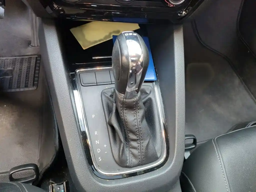 Volkswagen Sagitar — миниатюра 7