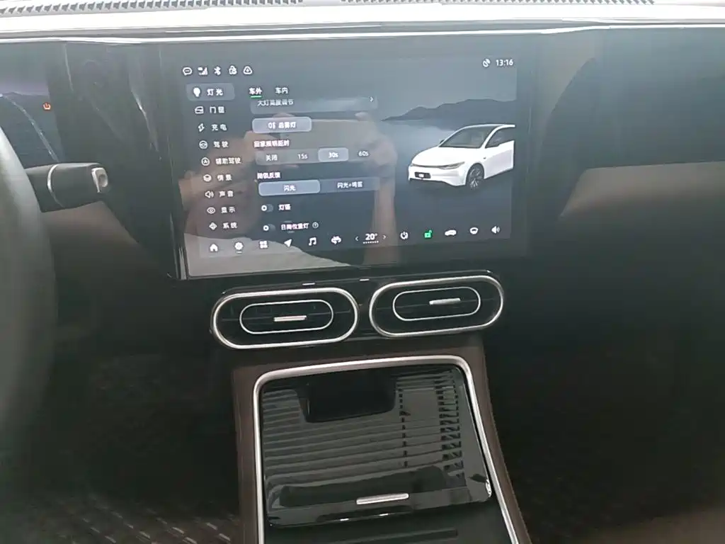 Leapmotor Leapmotor C01 — миниатюра 13