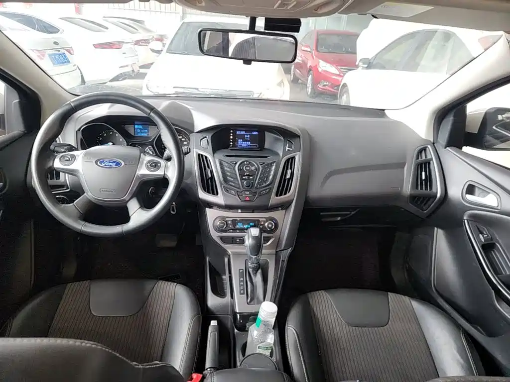 Ford Focus — миниатюра 10