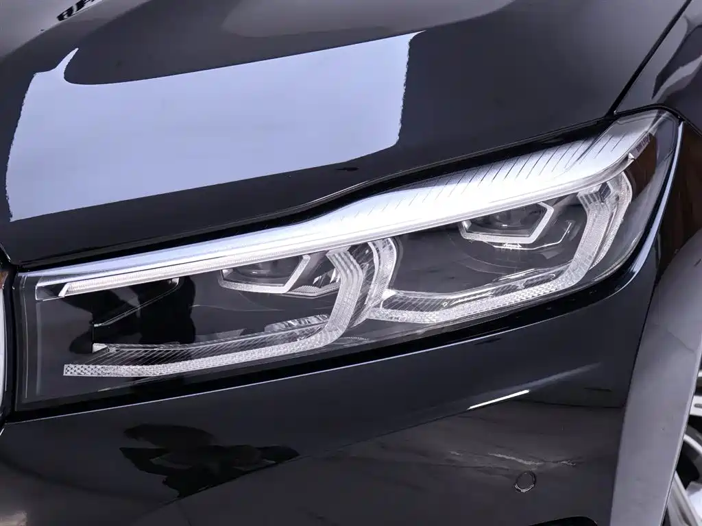 BMW 7 Series 7 2021 740Li Lead Luxury
