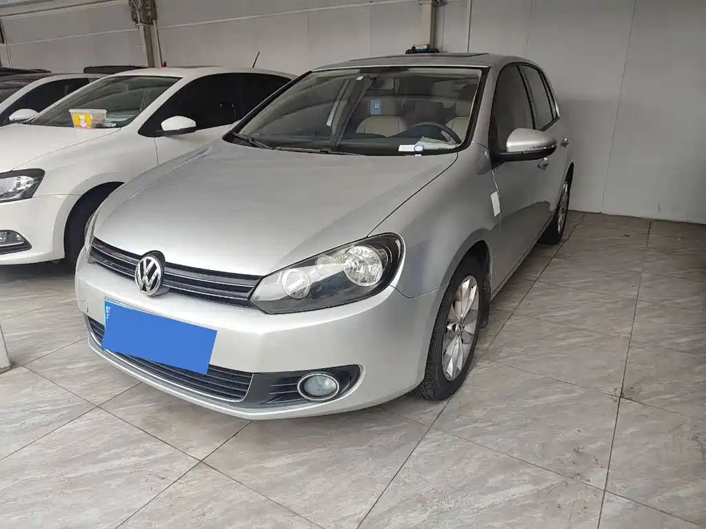 Купить Volkswagen Golf