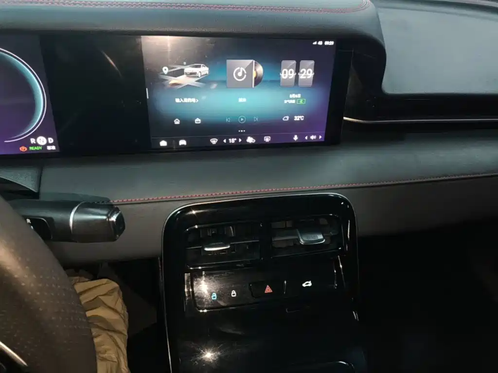 Leapmotor Leapmotor S01 — миниатюра 13