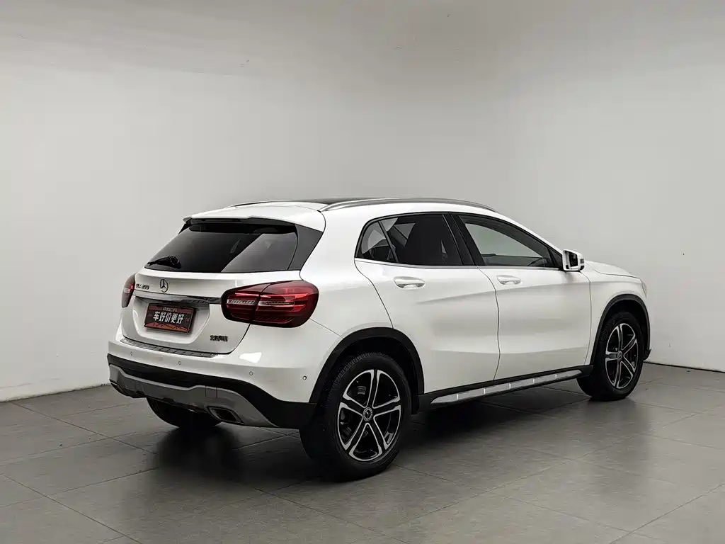 Mercedes-Benz GLA — миниатюра 2