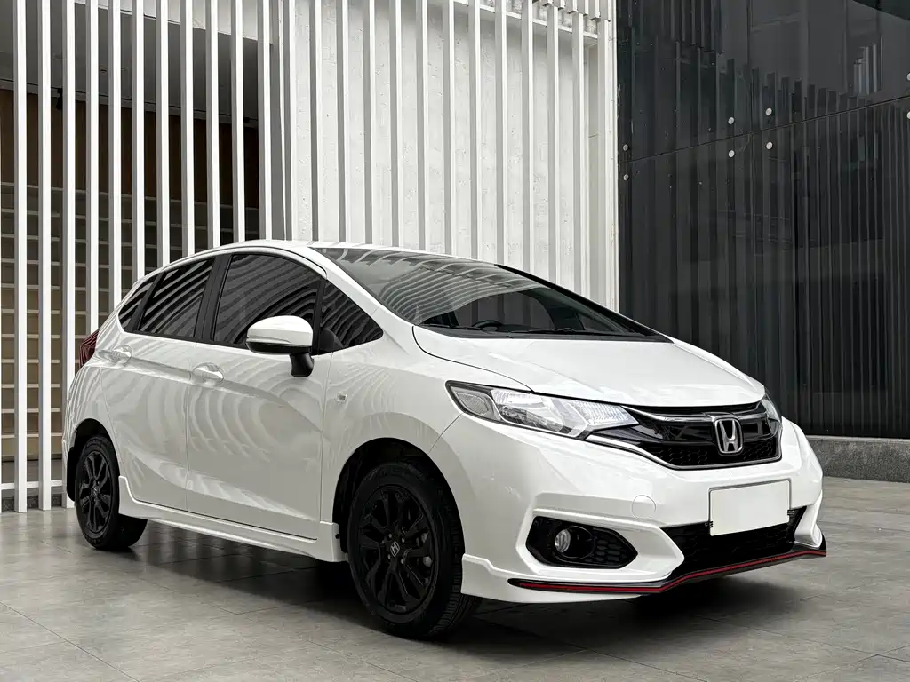 Honda Fit 2018 1.5L CVT +