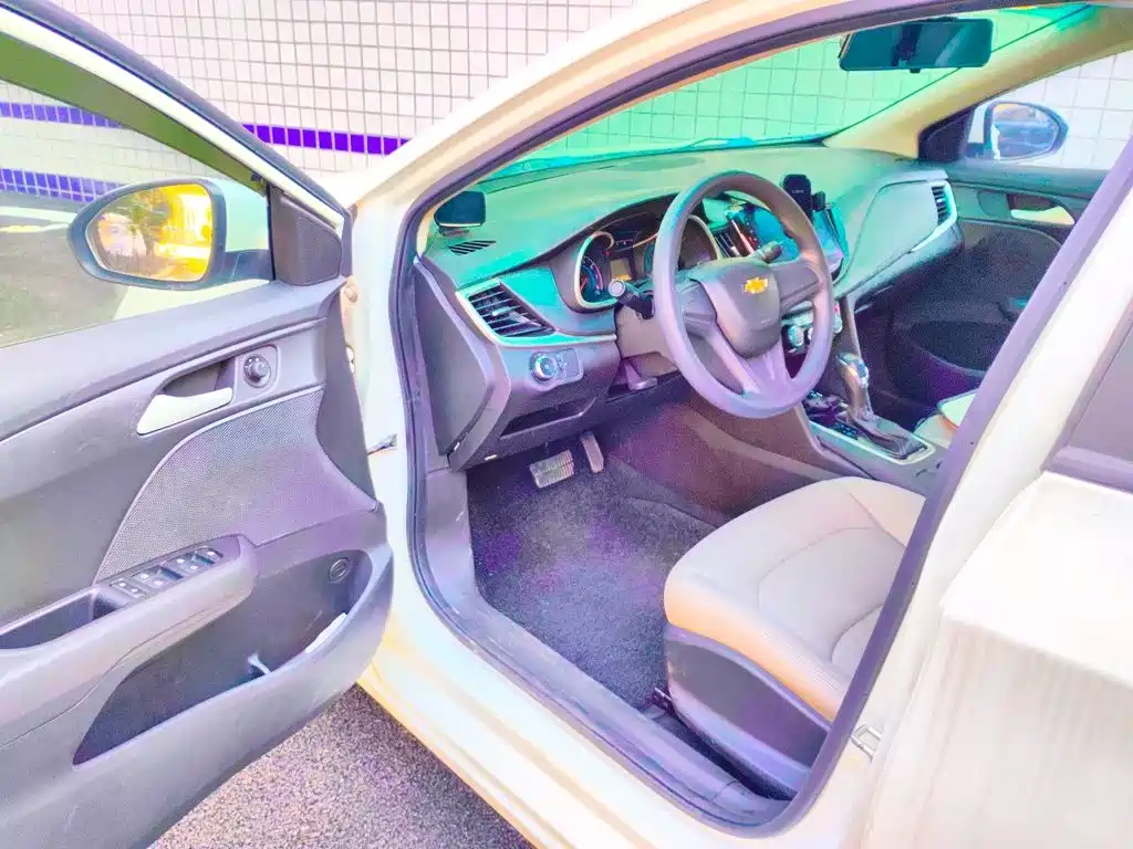 Chevrolet Cavalier — миниатюра 12