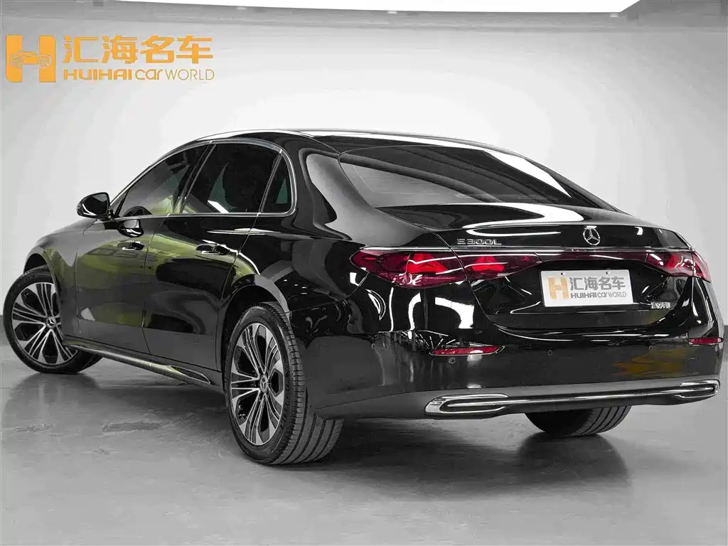 Mercedes-Benz E-Class — миниатюра 4