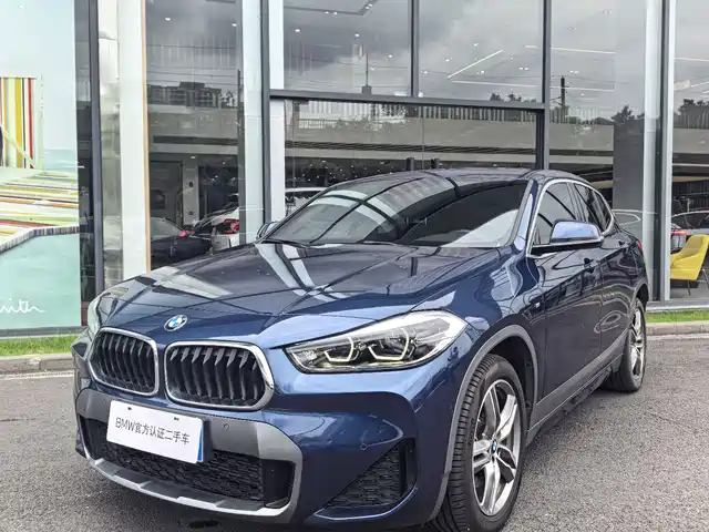 BMW X2