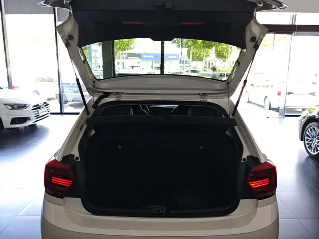 Volkswagen Polo — миниатюра 19