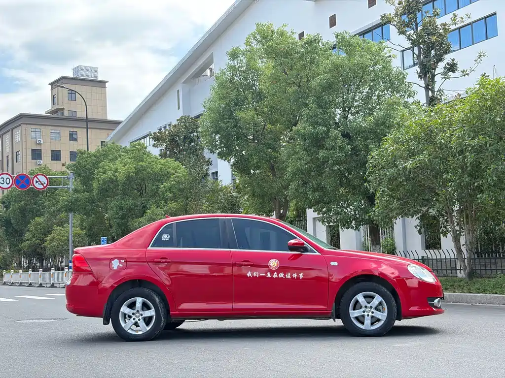 Volkswagen Bora — миниатюра 5