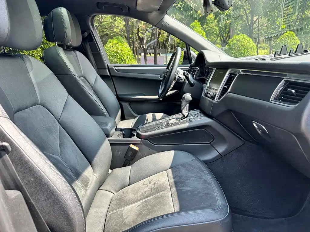 Porsche Macan — миниатюра 18