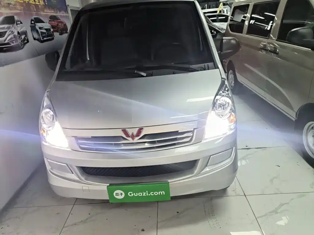 Wuling Rongguang S — миниатюра 3