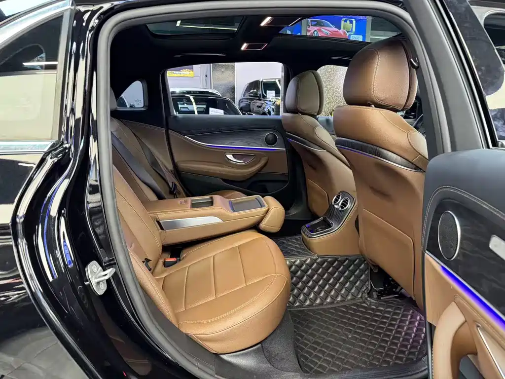 Mercedes-Benz E-Class New Energy — миниатюра 10