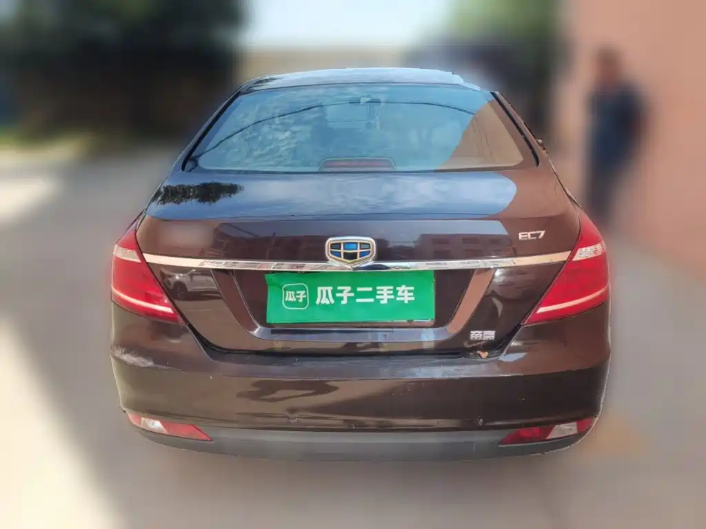 Geely Emgrand — миниатюра 3