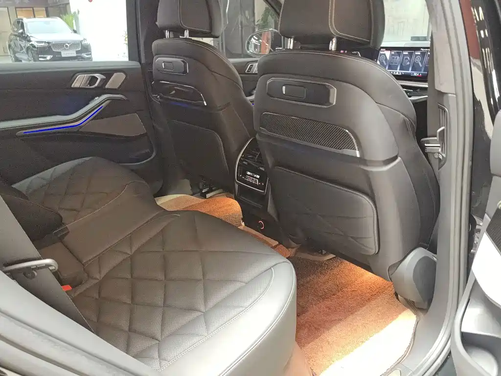 BMW X5 — миниатюра 13