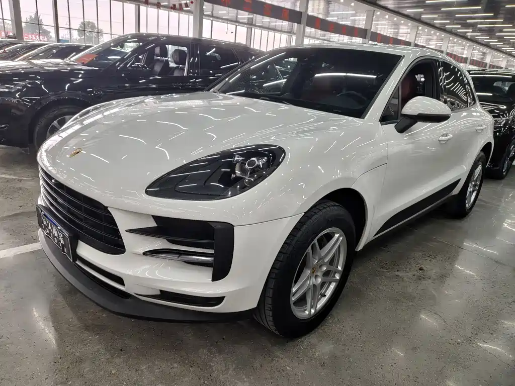 Porsche Macan — миниатюра 7