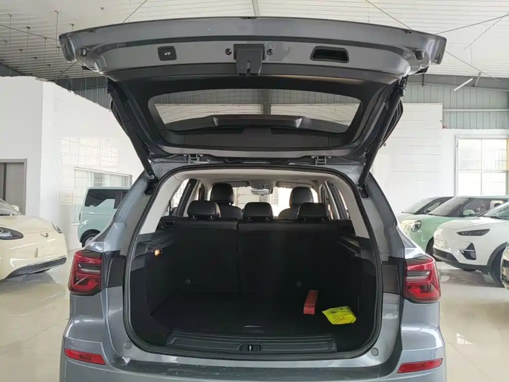 Roewe RX5 New Energy — миниатюра 19
